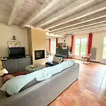 Charmante Maison Avec Piscine Au Coeur Des Vignes Saint-Philippe-dʼAiguille
