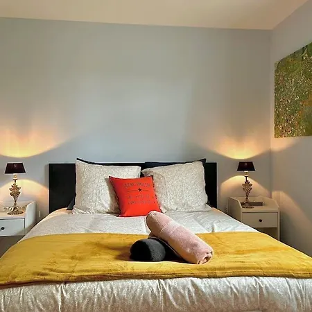 Prázdninový dům Charmante Maison Avec Piscine Au Coeur Des Vignes