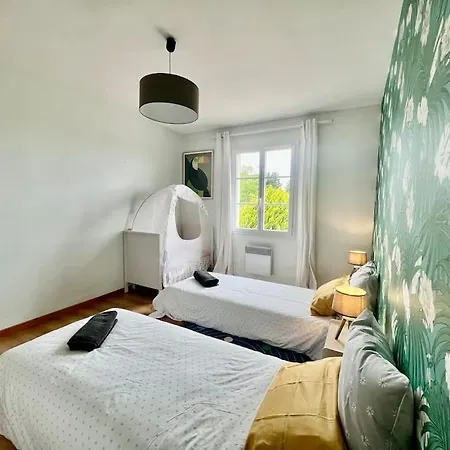 Charmante Maison Avec Piscine Au Coeur Des Vignes * Saint-Philippe-dʼAiguille