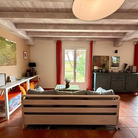Charmante Maison Avec Piscine Au Coeur Des Vignes * Saint-Philippe-dʼAiguille