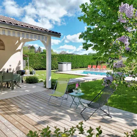 Prázdninový dům Charmante Maison Avec Piscine Au Coeur Des Vignes Saint-Philippe-dʼAiguille