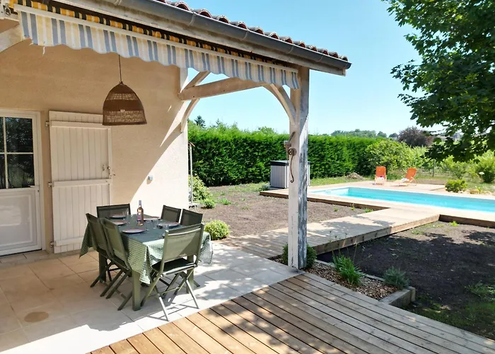 Charmante Maison Avec Piscine Au Coeur Des Vignes 펜션